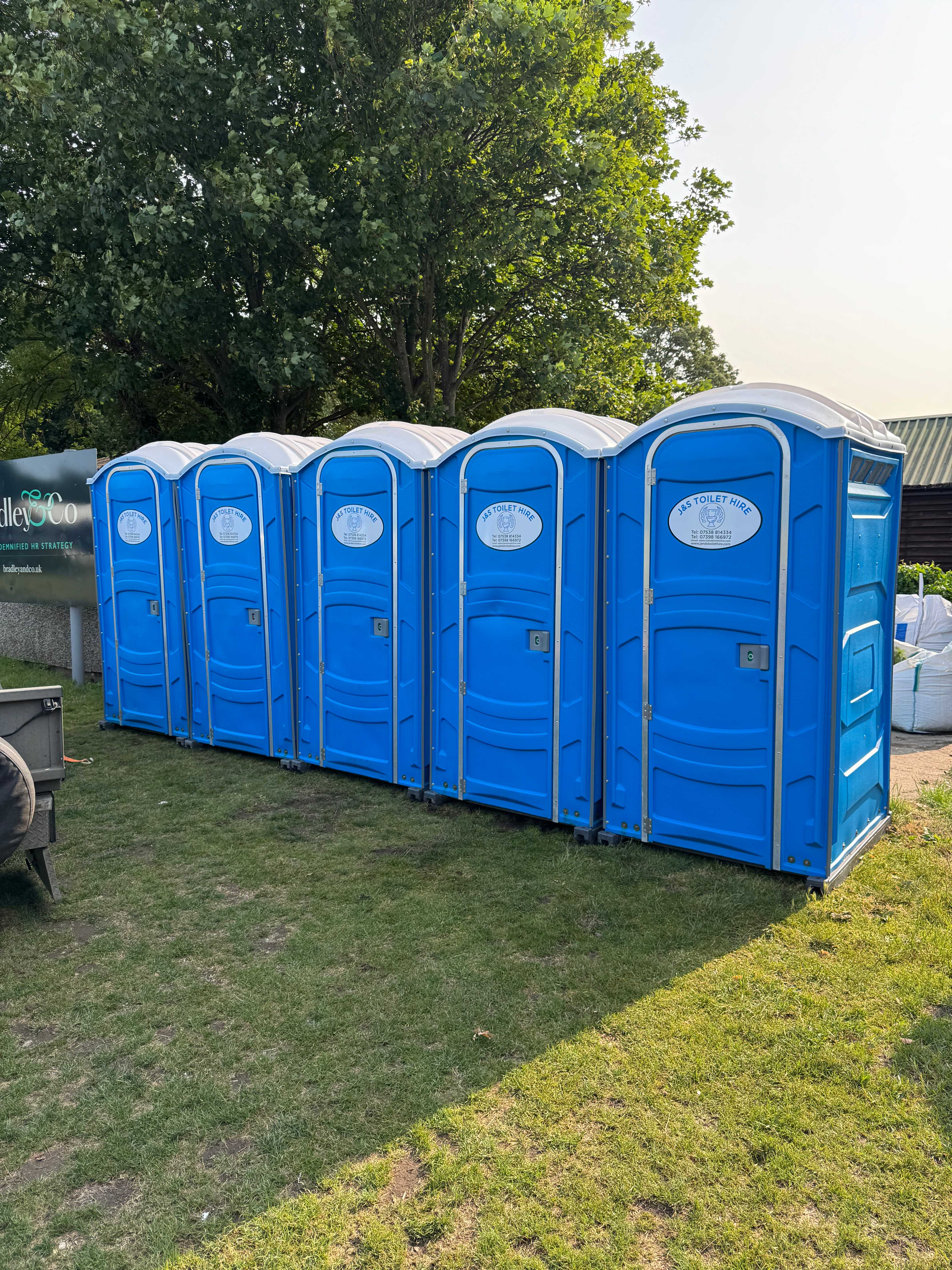 J&S Toilet Hire event portable toilets - professional portable toilets for outdoor events and festivals