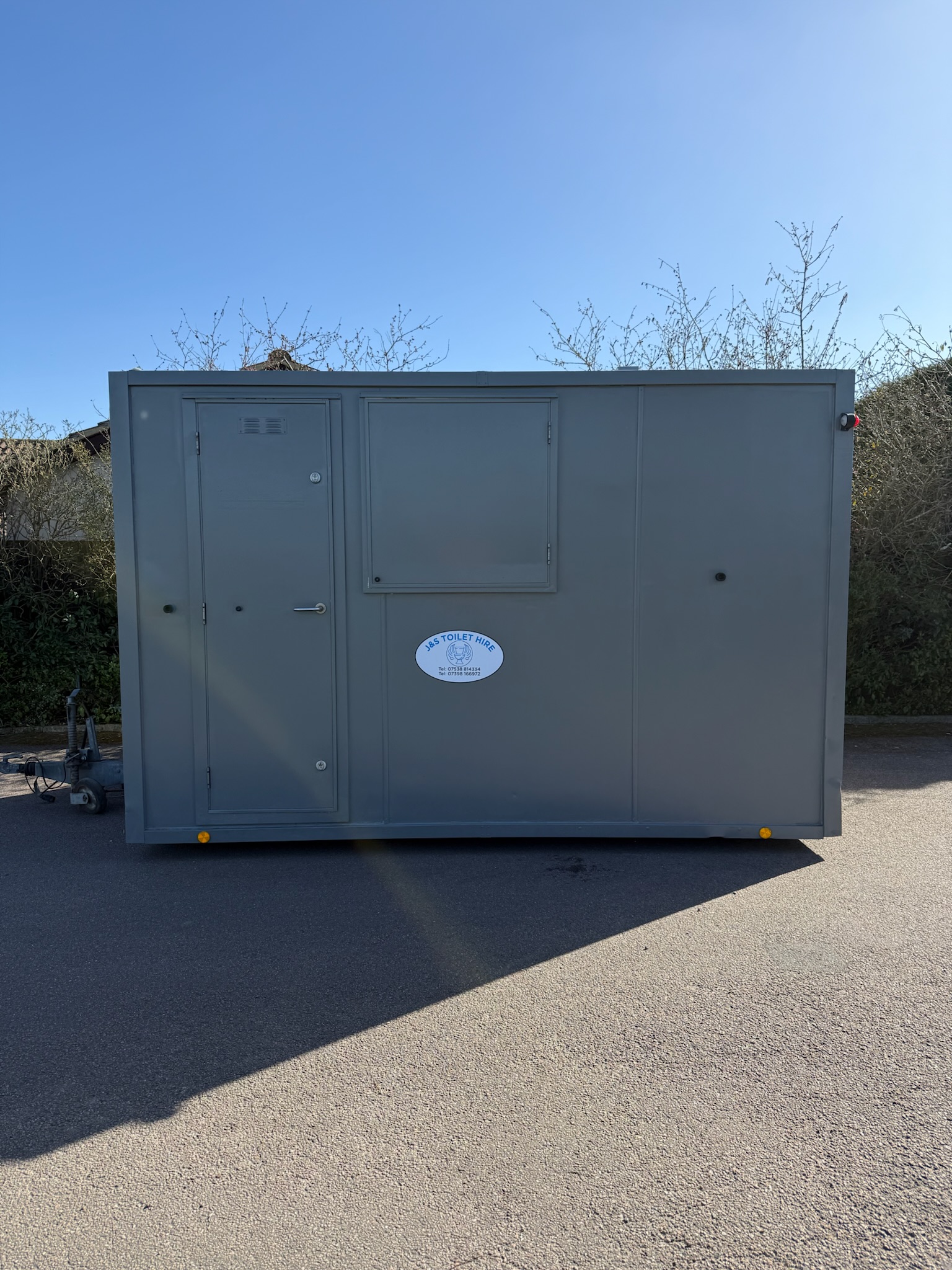 J&S Toilet Hire welfare unit - complete site facilities for construction and events